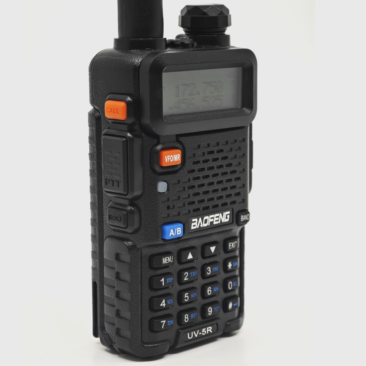 WALKIE-TALKIE DIGITAL PROFESIONAL CU DIZAIN DE VÂRF