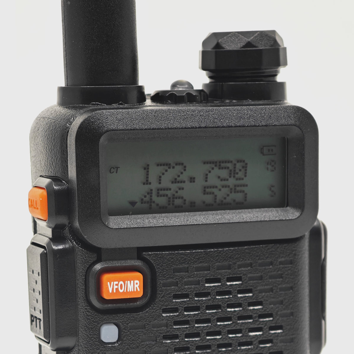WALKIE-TALKIE DIGITAL PROFESIONAL CU DIZAIN DE VÂRF