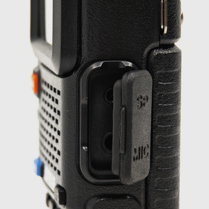 WALKIE-TALKIE DIGITAL PROFESIONAL CU DIZAIN DE VÂRF